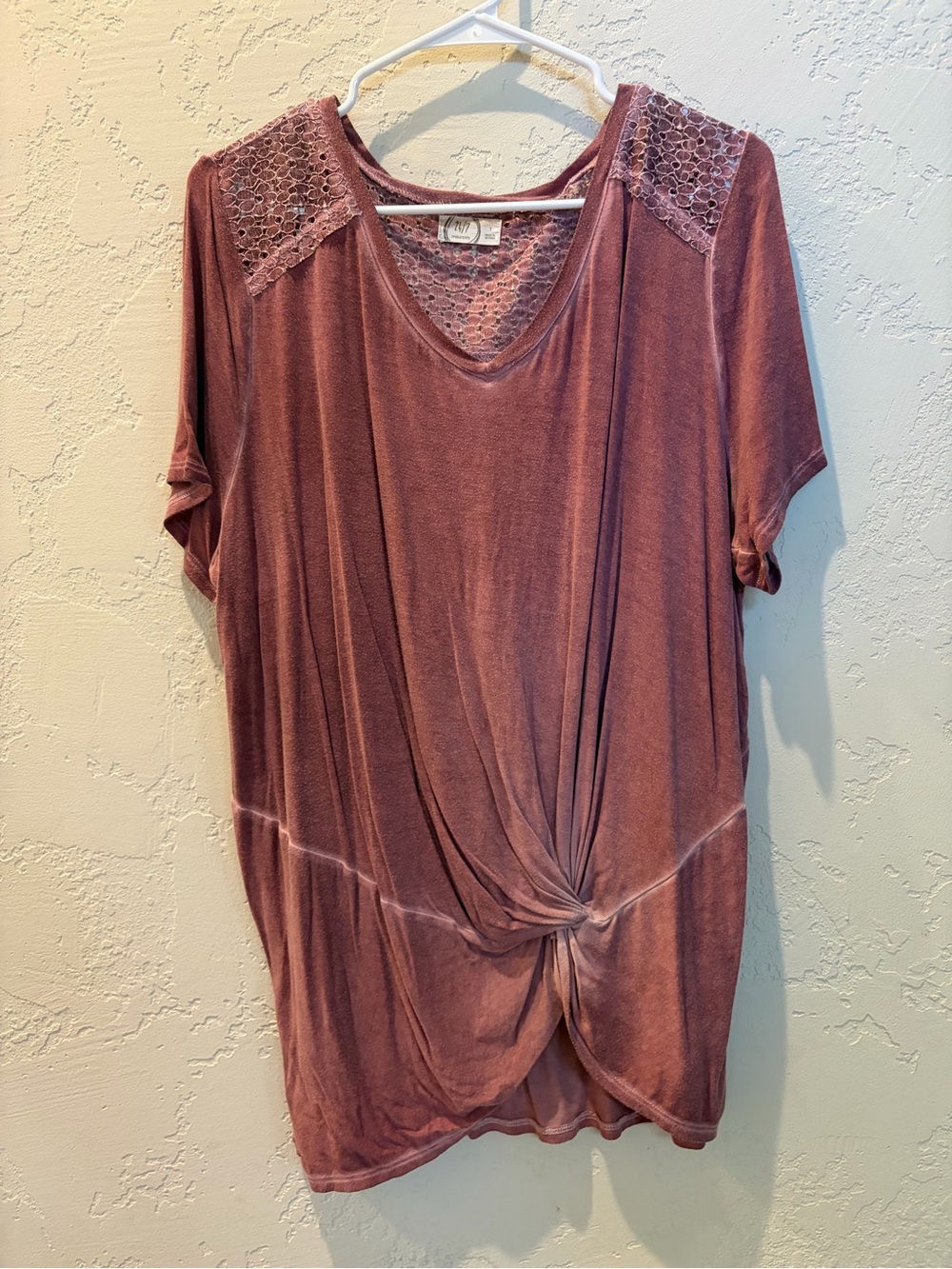 Maurices Mauve Knot-Front Short Sleeve Top with Lace Yoke